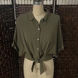 HYFVE Olive Button-Down Tie-Front Shirt
